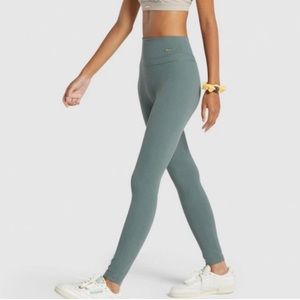 SOLD Whitney Simmons Gymshark V3 High Ride Leggings Eucalyptus